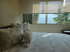 Beachfront 2 bdr apt with beautiful views, Rincón